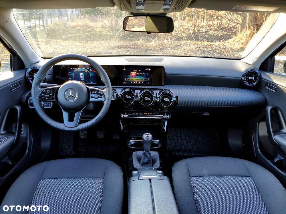 Mercedes-Benz Klasa A 180 d Edition 2021 - 24