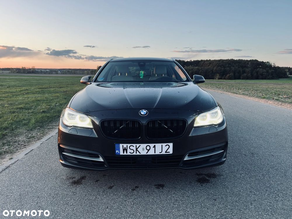 BMW Seria 5 520d xDrive Luxury Line - 3