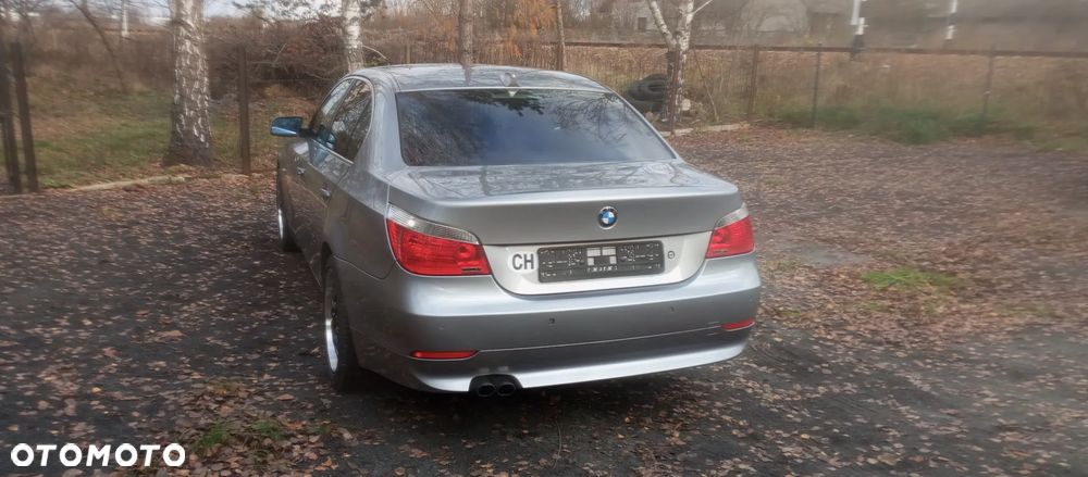 BMW Seria 5 525xi - 8