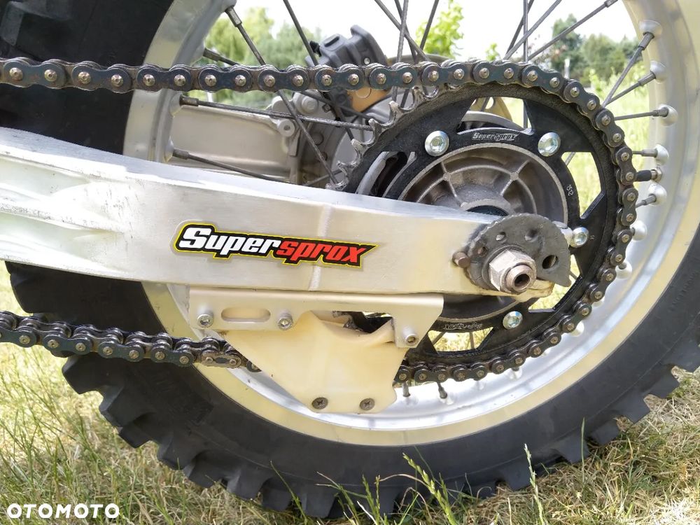 Suzuki DR - 6
