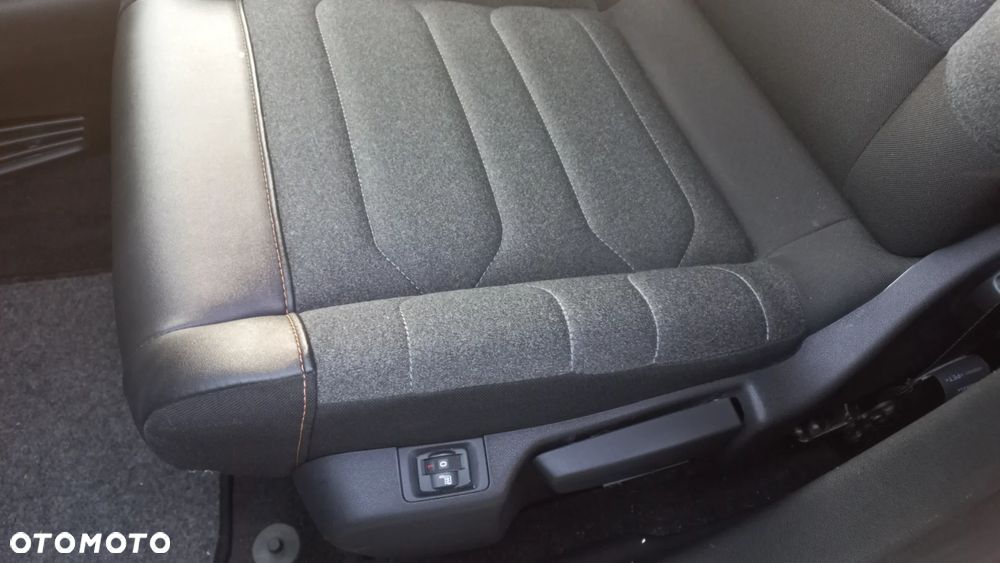 Citroën C3 Pure Tech 110 S&S EAT6 SHINE - 17