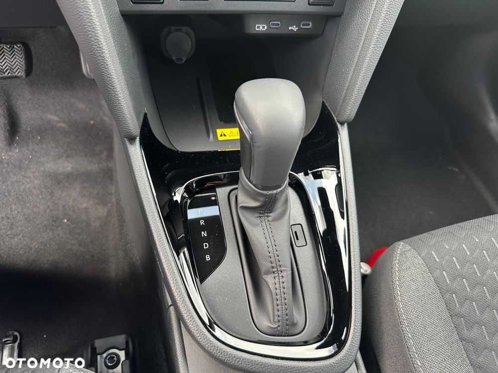 Toyota Yaris Cross - 21