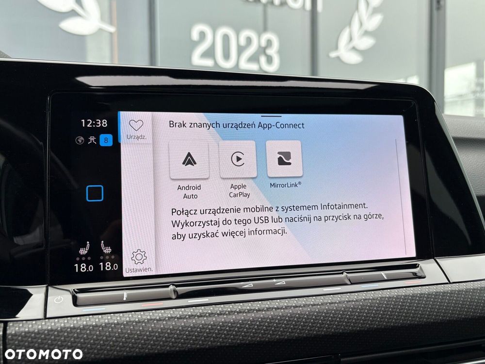 Volkswagen Golf - 35