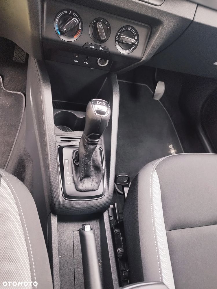 Skoda Fabia 1.0 TSI Drive DSG - 11