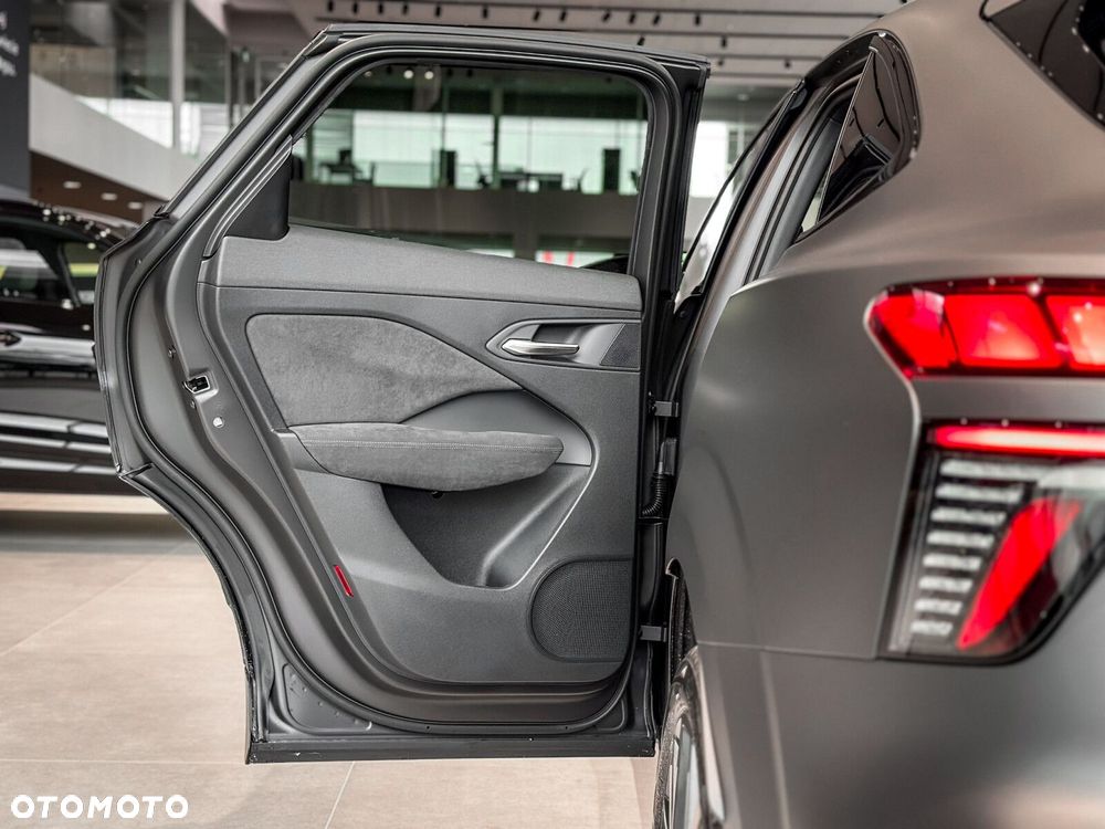 Audi Q3 Sportback - 38