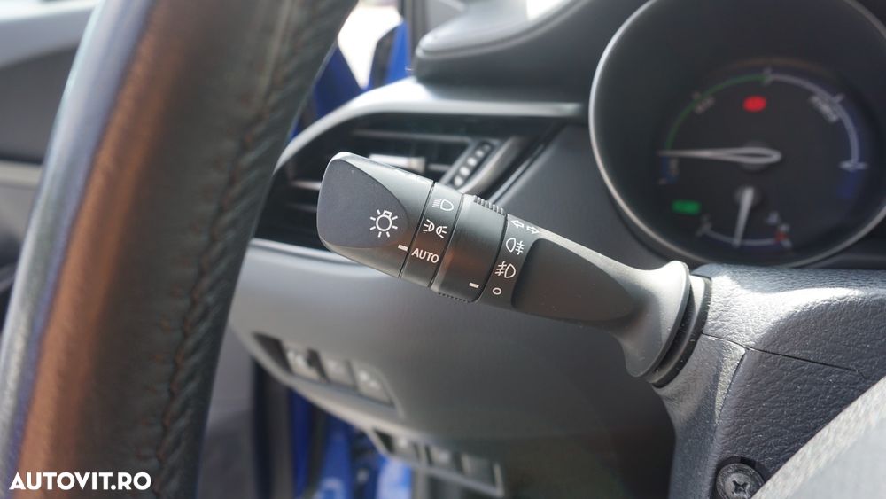 Toyota C-HR - 16