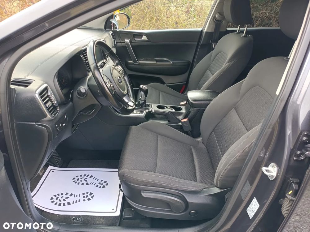 Kia Sportage 1.7 CRDI 2WD Dream-Team Edition - 17