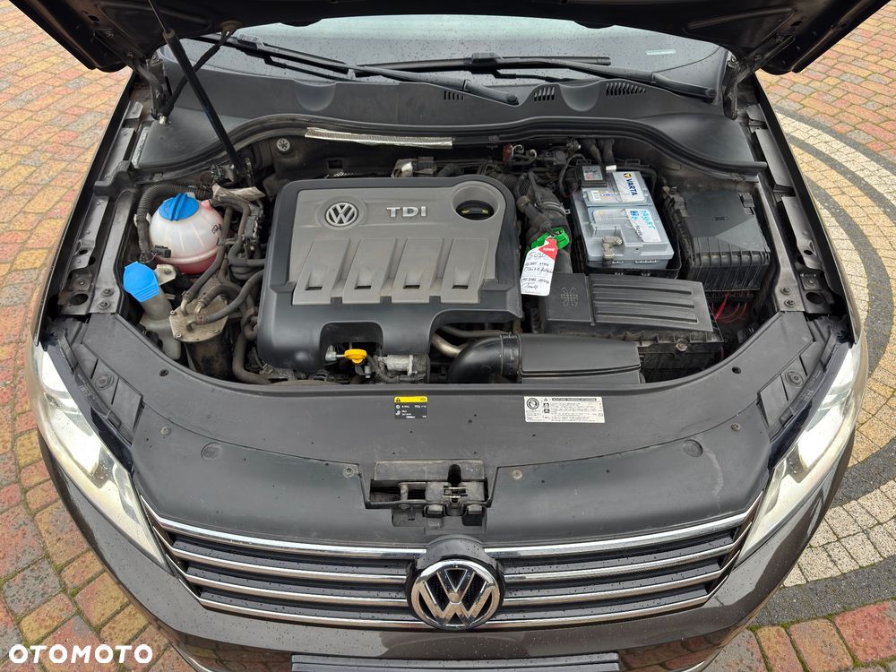 Volkswagen Passat - 34