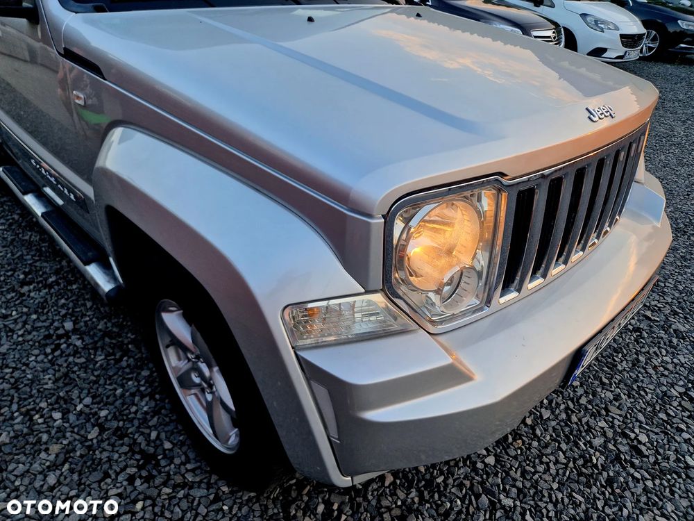 Jeep Cherokee 3.7 Limited - 34