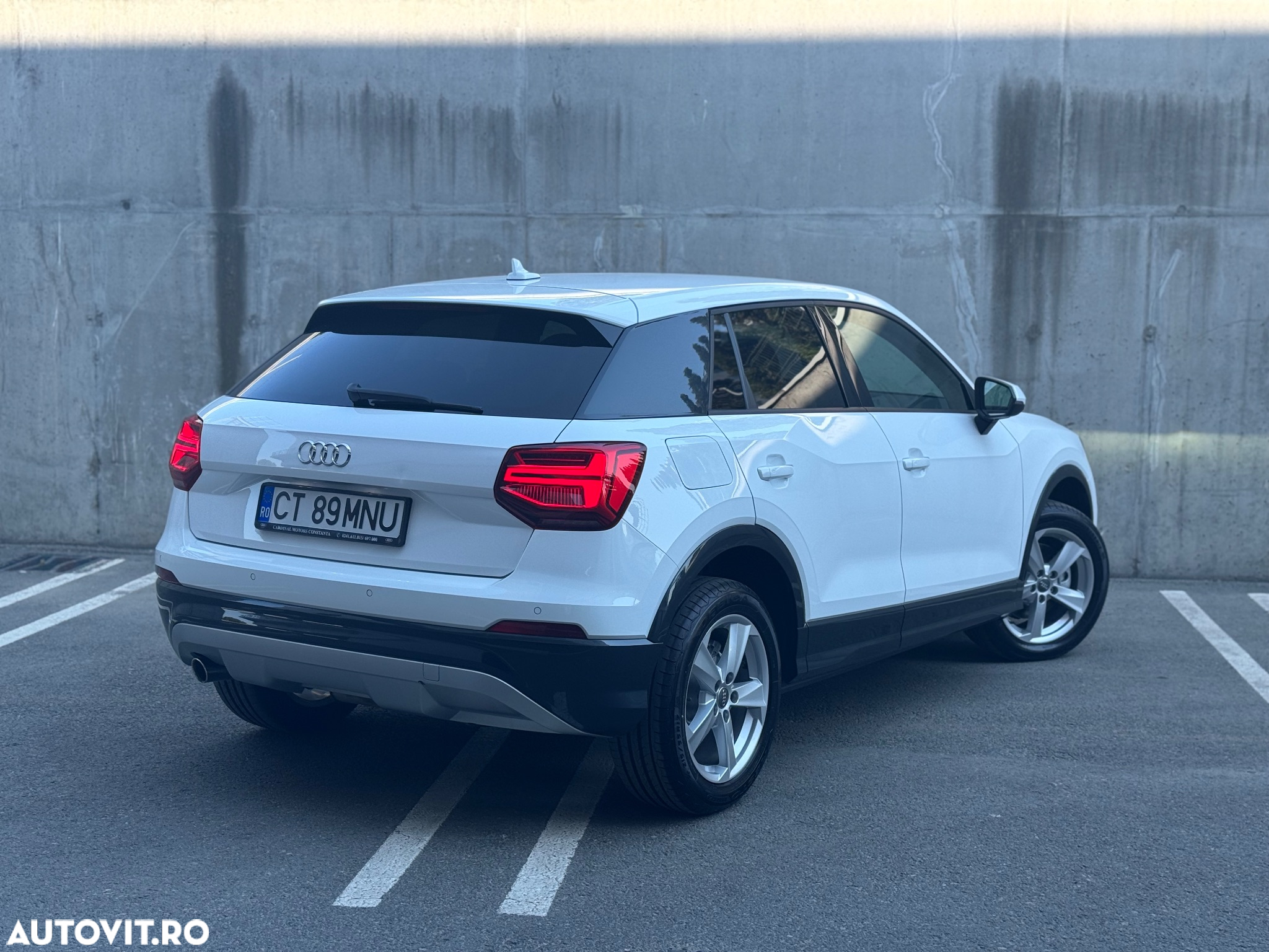 Audi Q2 1.6 30 TDI S tronic Design - 4