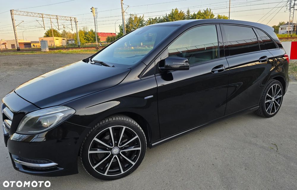 Mercedes-Benz Klasa B 200 BlueEFFICIENCY Edition 1 - 11