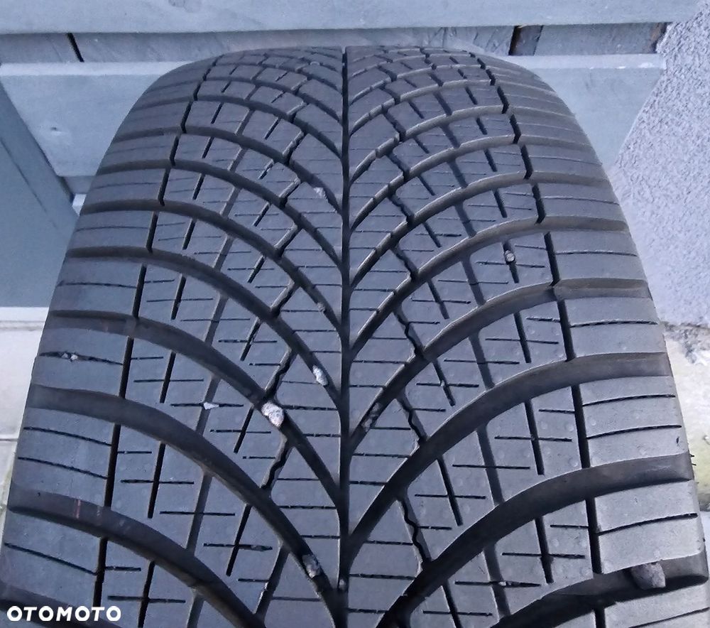 Goodyear Vector 4Seasons Cargo 225/55R17 109/107 H MO V - 3