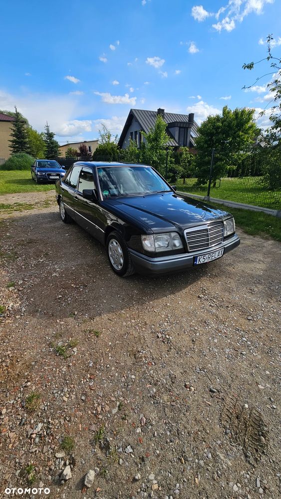 Mercedes-Benz Klasa E - 16