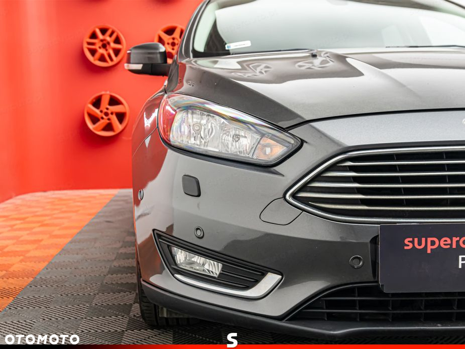 Ford Focus - 22