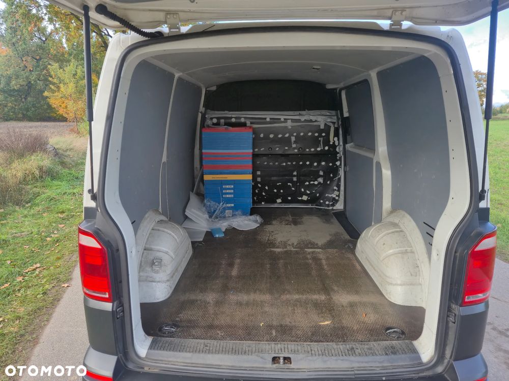 Volkswagen Transporter T6 - 21
