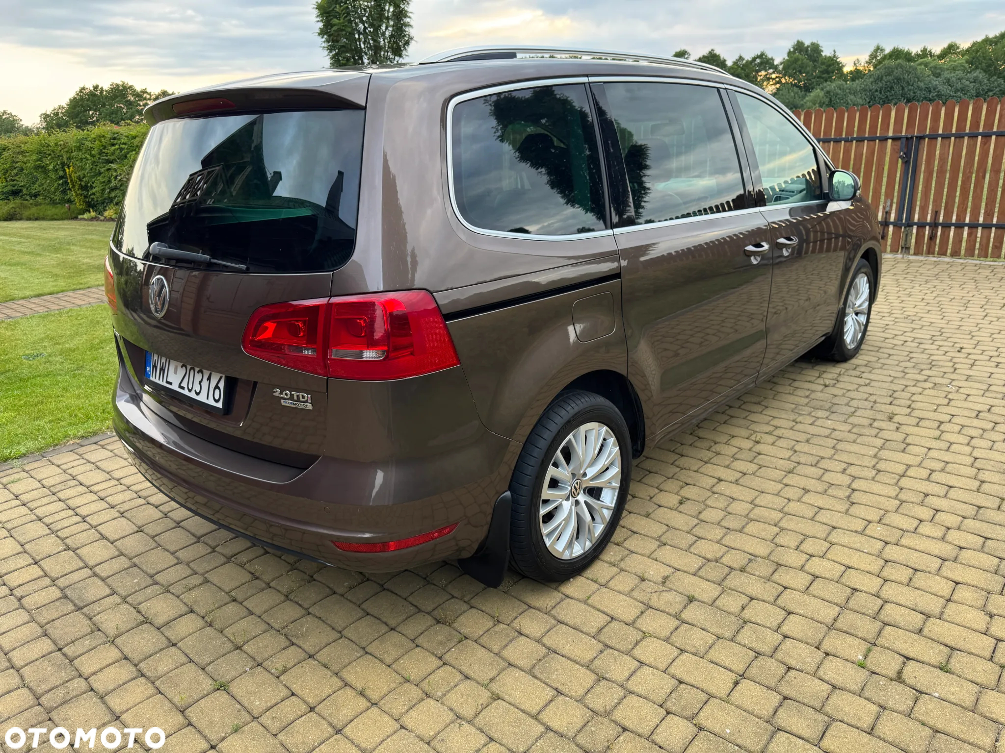 Volkswagen Sharan 2.0 TDI Highline DSG - 9