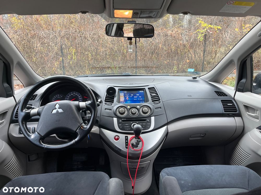 Mitsubishi Grandis 2.4 Automatik Intense - 6