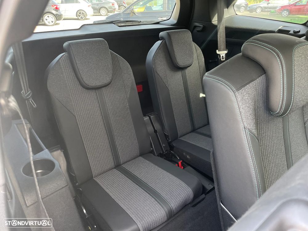 Peugeot 5008 1.5 BlueHDi Allure Pack EAT8 - 19