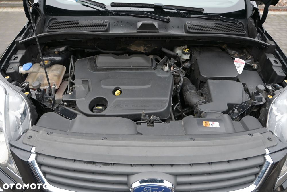 Ford Kuga 2.0 TDCi 4x4 Titanium - 37