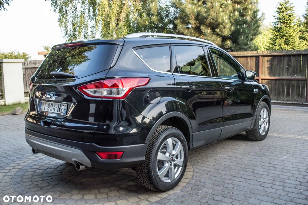 Ford Kuga 2.0 TDCi 2x4 Titanium - 11