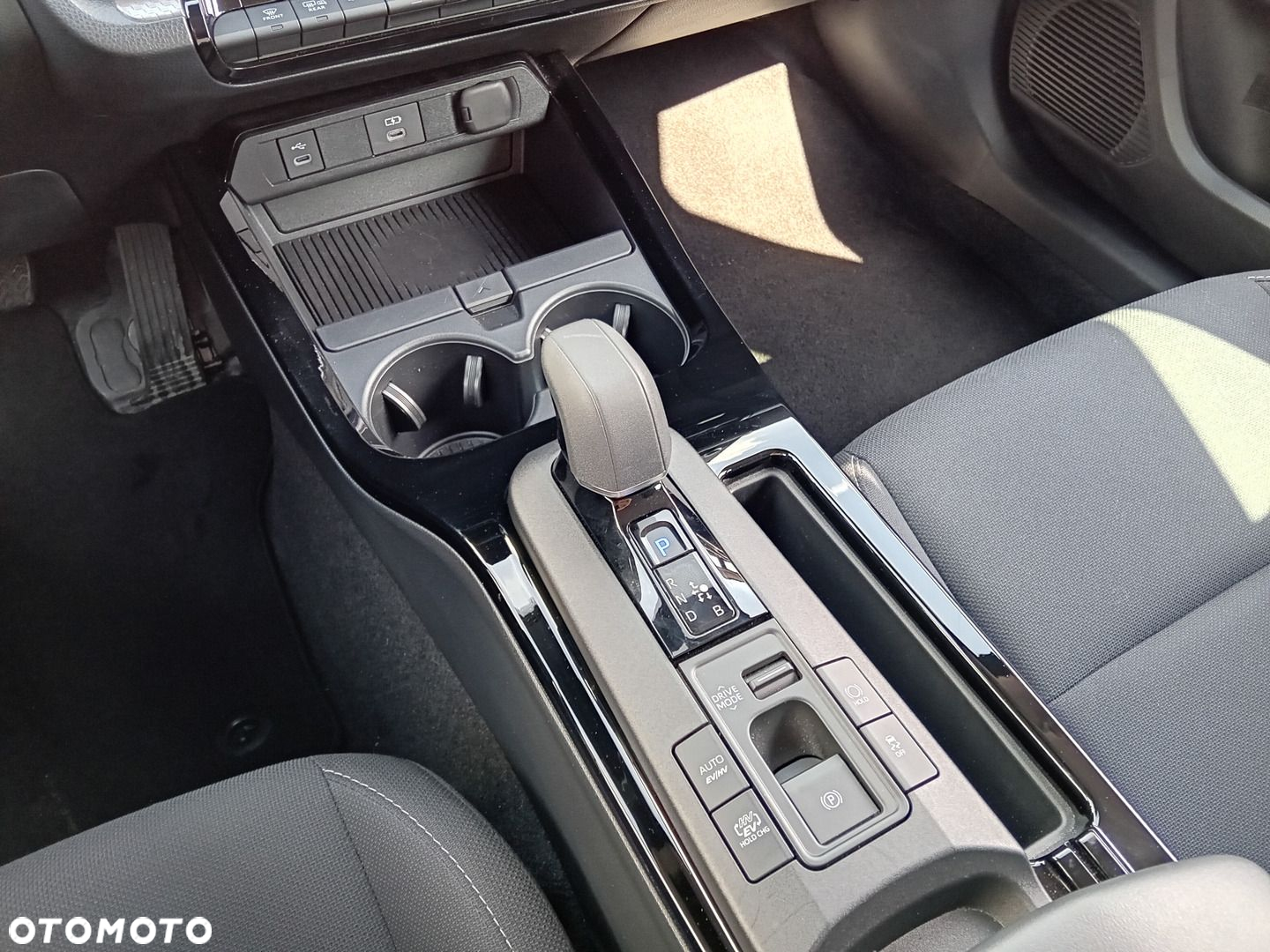 Toyota Prius - 13