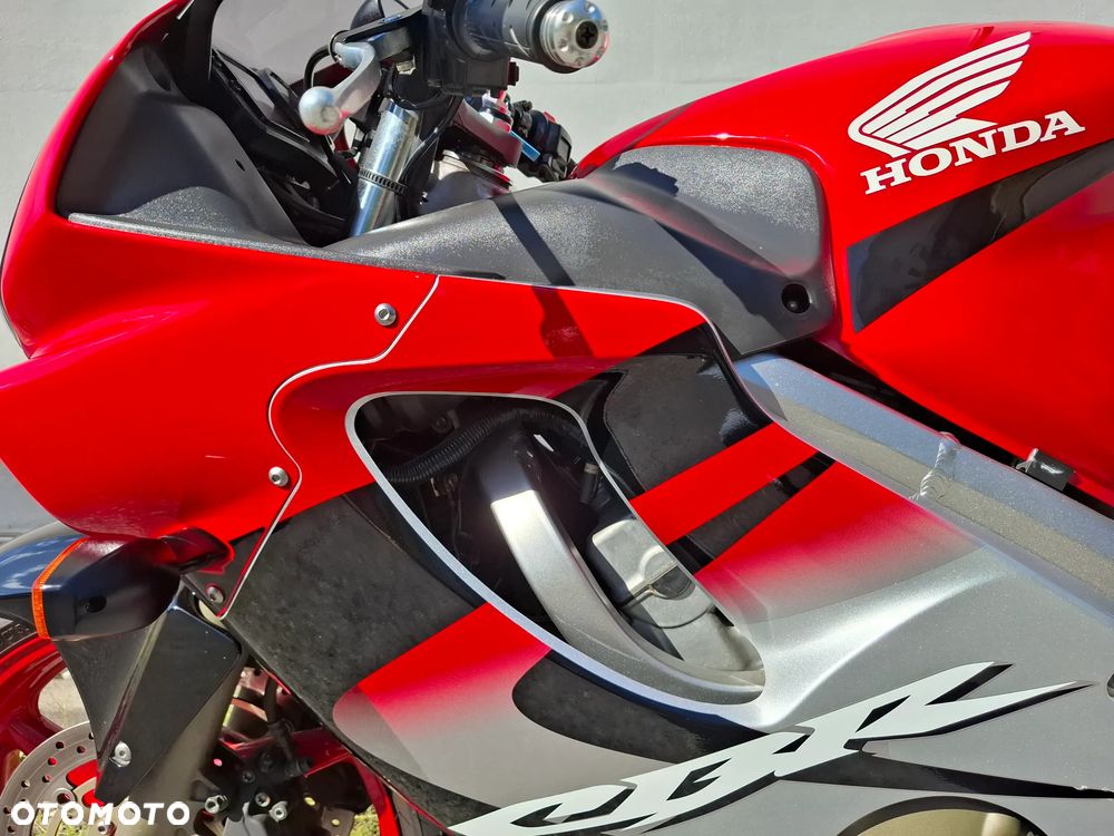 Honda CBR - 29