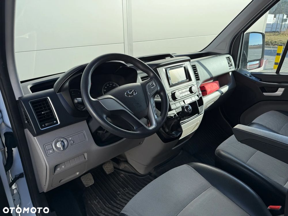 Hyundai H350 - 12