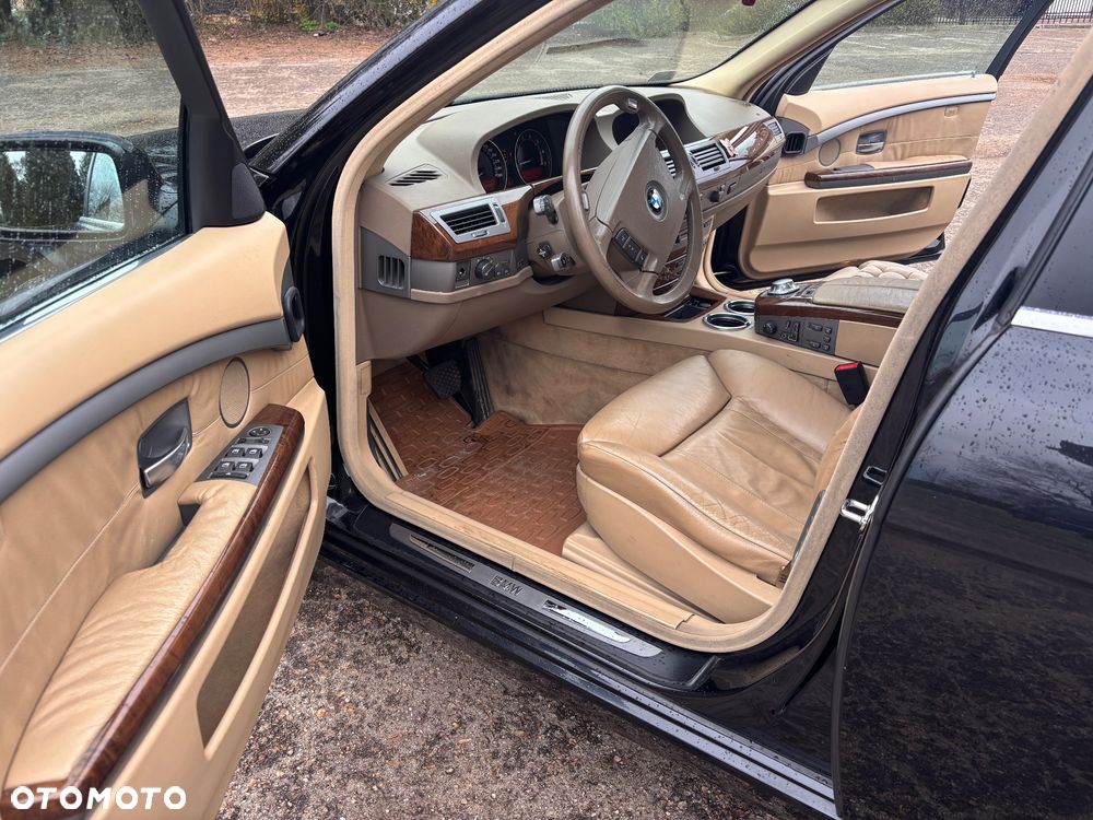 BMW Seria 7 735i - 7
