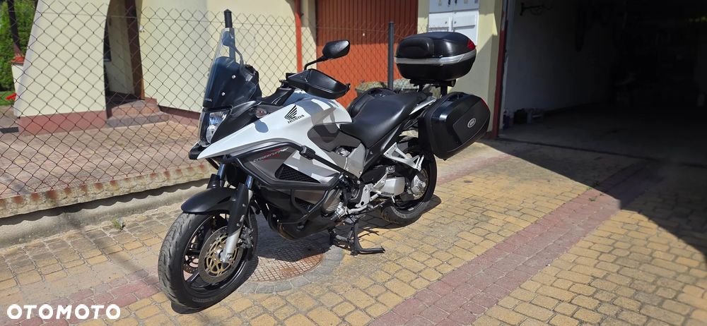 Honda VFR - 1