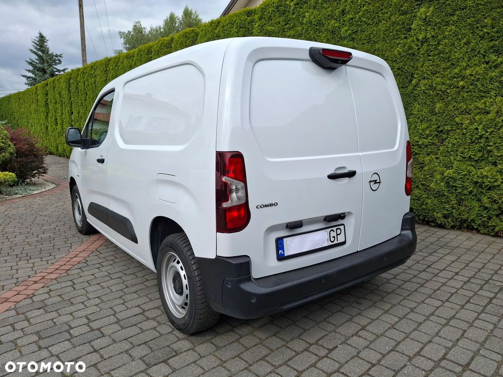 Opel Combo 2025 r 1.2 Pure Tech 110 KM Salon PL - 6