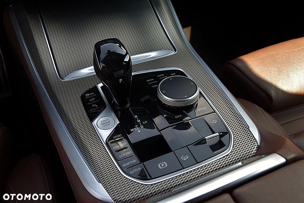 BMW X5 xDrive30d mHEV - 32