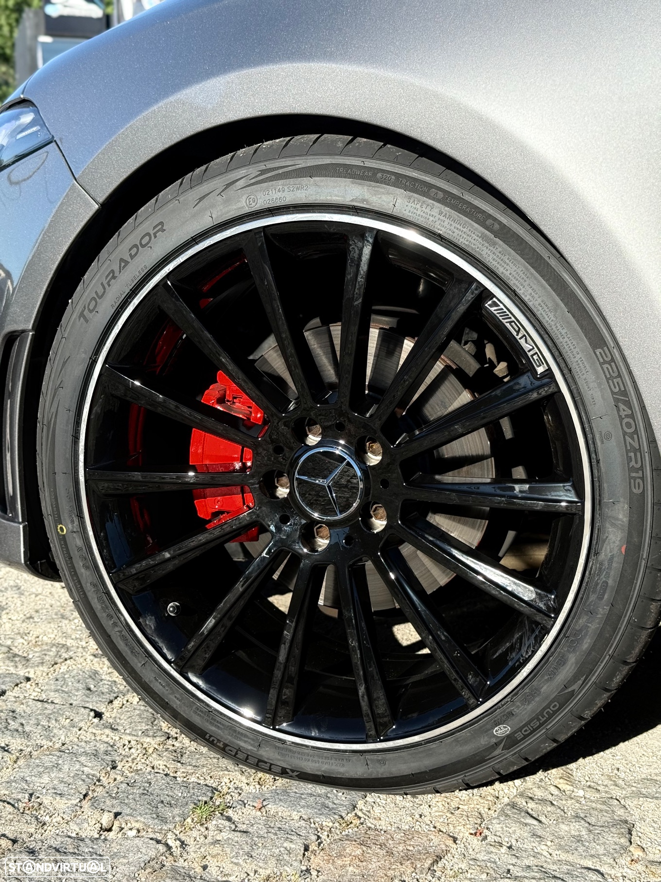 Mercedes-Benz A 180 d 7G-DCT AMG Line - 4