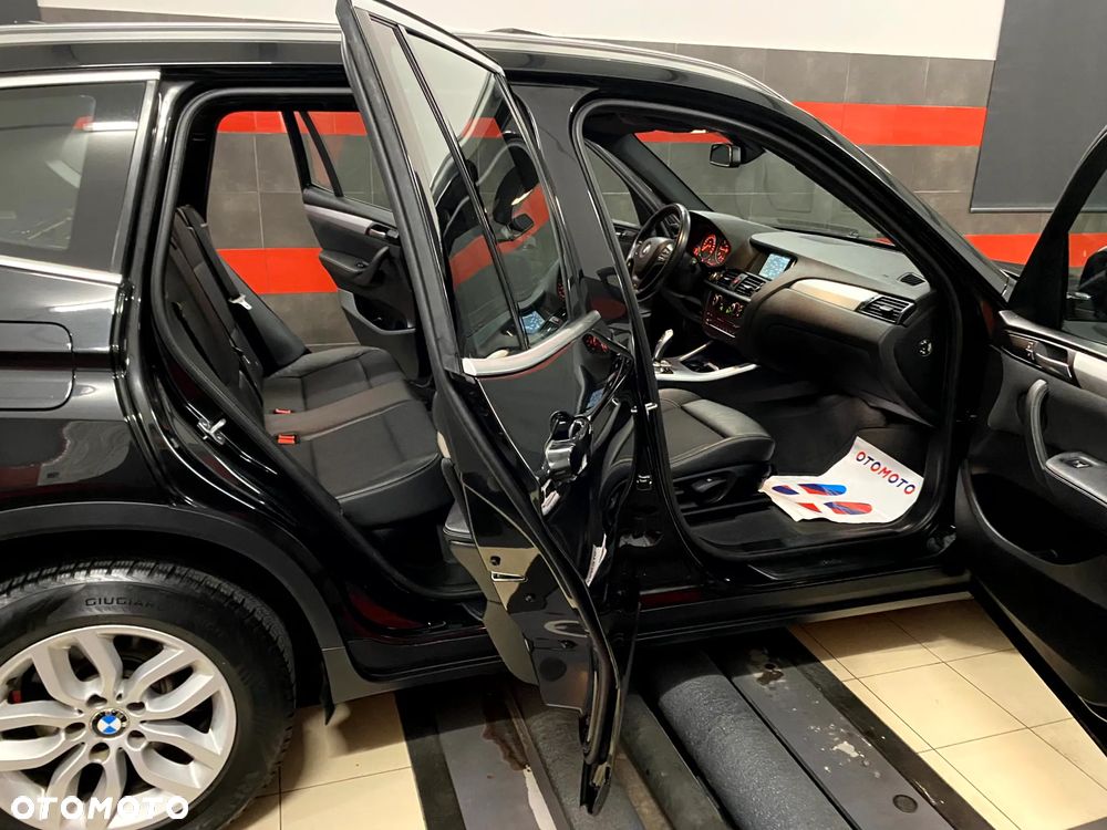 BMW X3 sDrive18d Advantage - 23