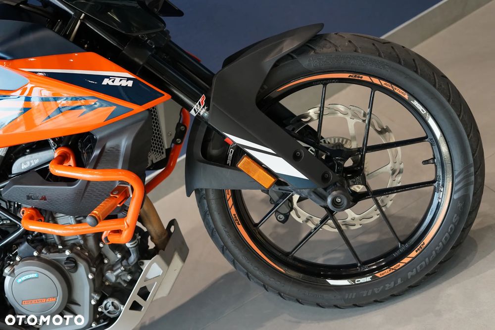 KTM Adventure 390 - 17