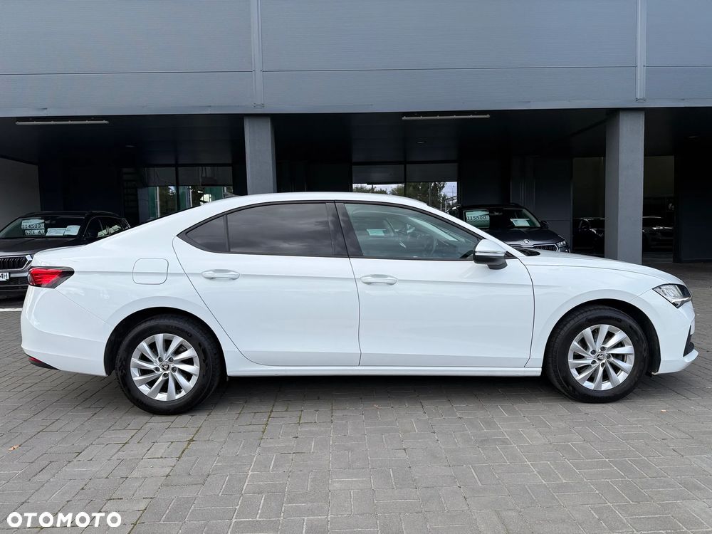 Skoda Superb 2.0 TDI SCR Essence DSG - 6