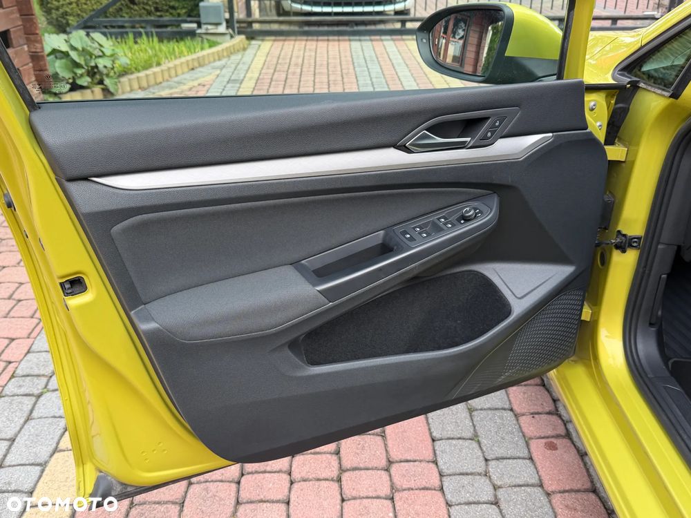 Volkswagen Golf 1.5 TSI OPF Life - 28