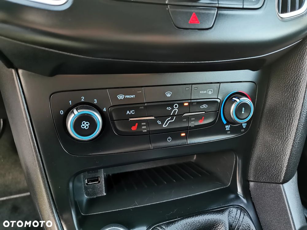 Ford Focus 2.0 TDCi SYNC Edition ASS - 32