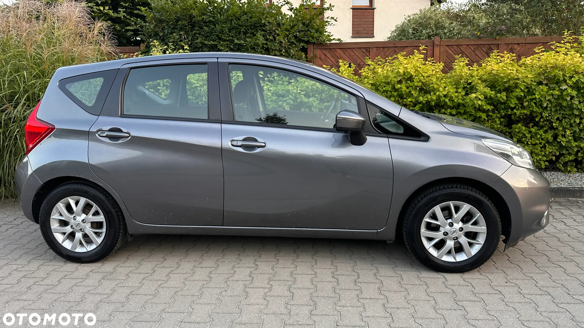 Nissan Note 1.2 Tekna EU6 - 33