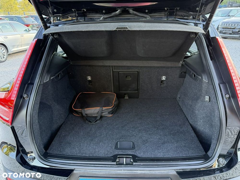 Volvo XC 40 T5 Plug-In Hybrid R-Design - 38