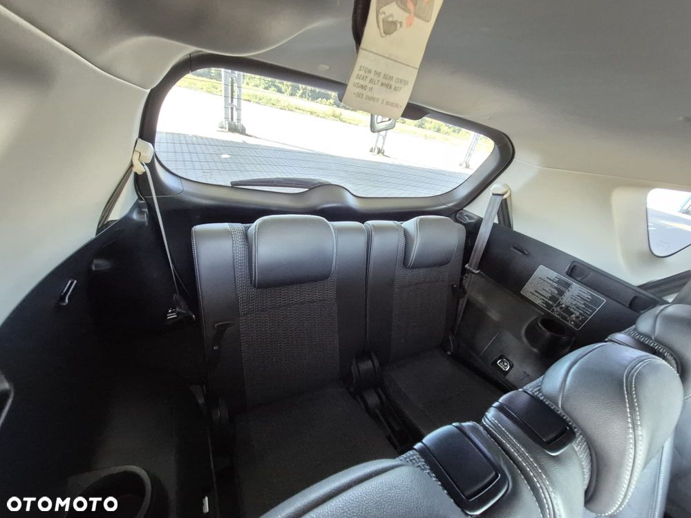 Toyota Verso 1.8 Prestige 7os - 22