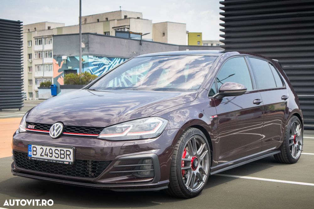 Volkswagen Golf GTI (BlueMotion Technology) DSG Performance - 10