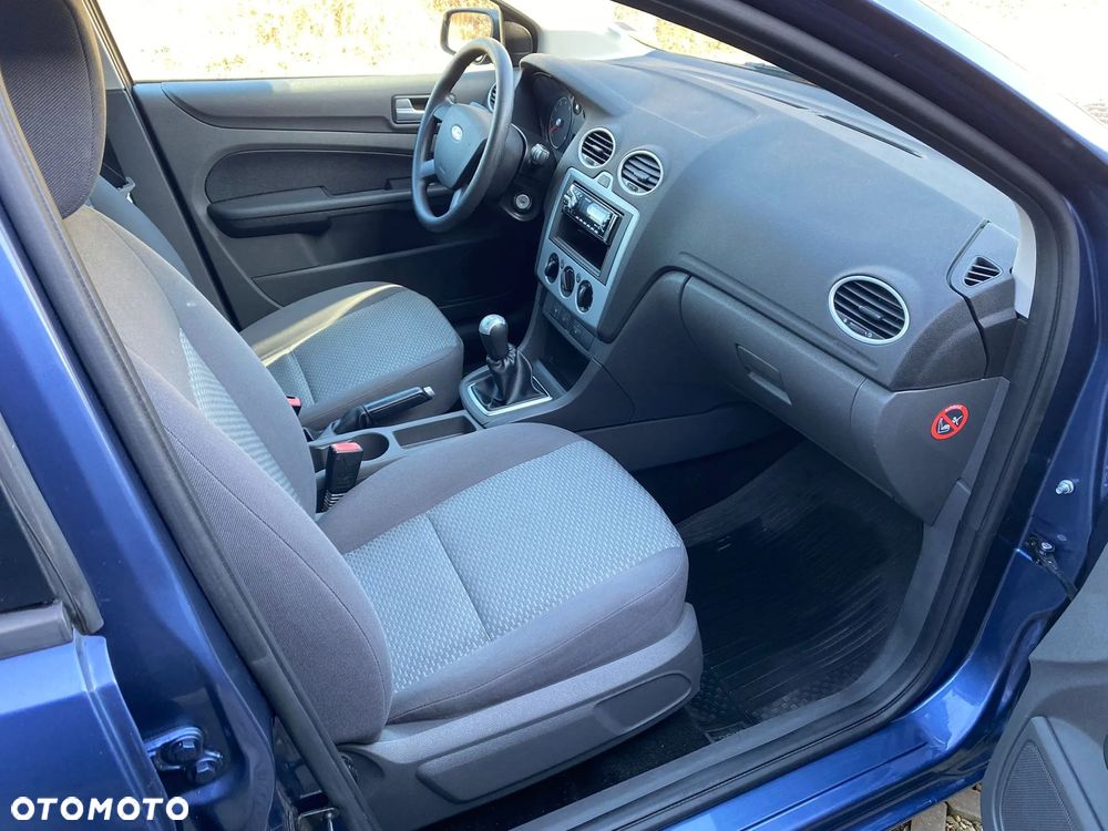 Ford Focus 1.4 16V Trend - 16
