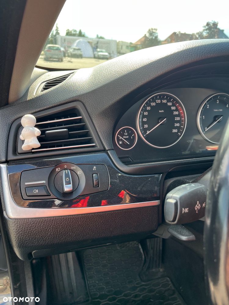 BMW Seria 5 518d - 10