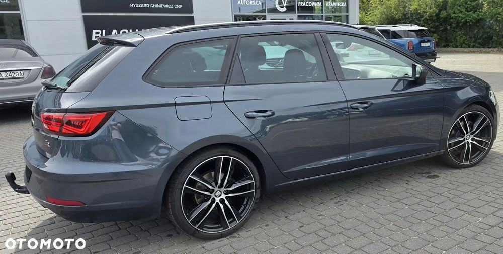 Seat Leon 2.0 TDI DPF Start&Stop DSG FR - 4
