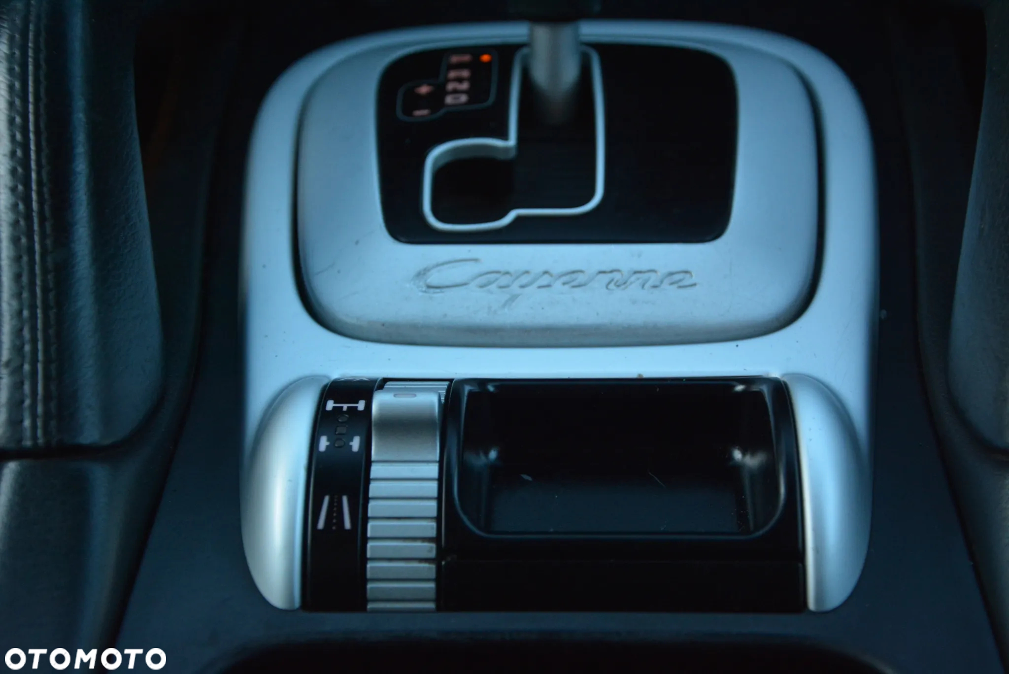 Porsche Cayenne Tiptronic S - 26