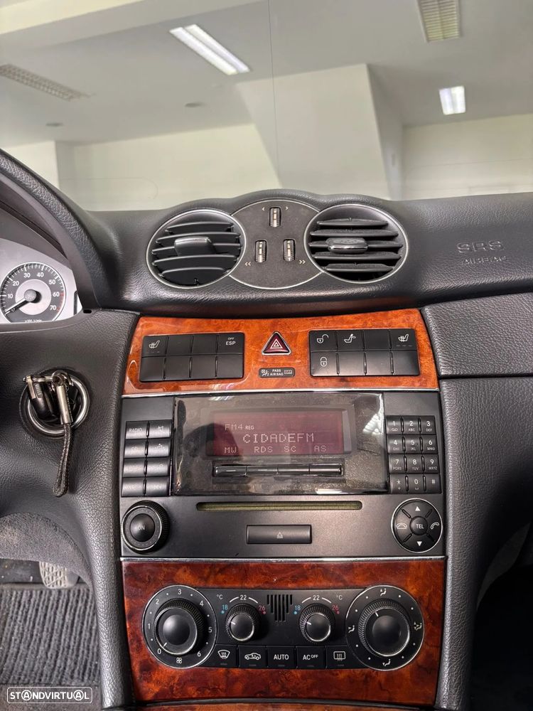 Mercedes-Benz CLK 200 K Elegance - 12