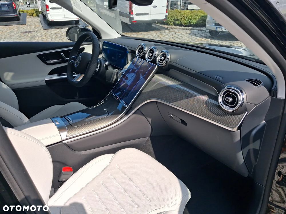 Mercedes-Benz GLC 220 d mHEV 4-Matic AMG Line - 16