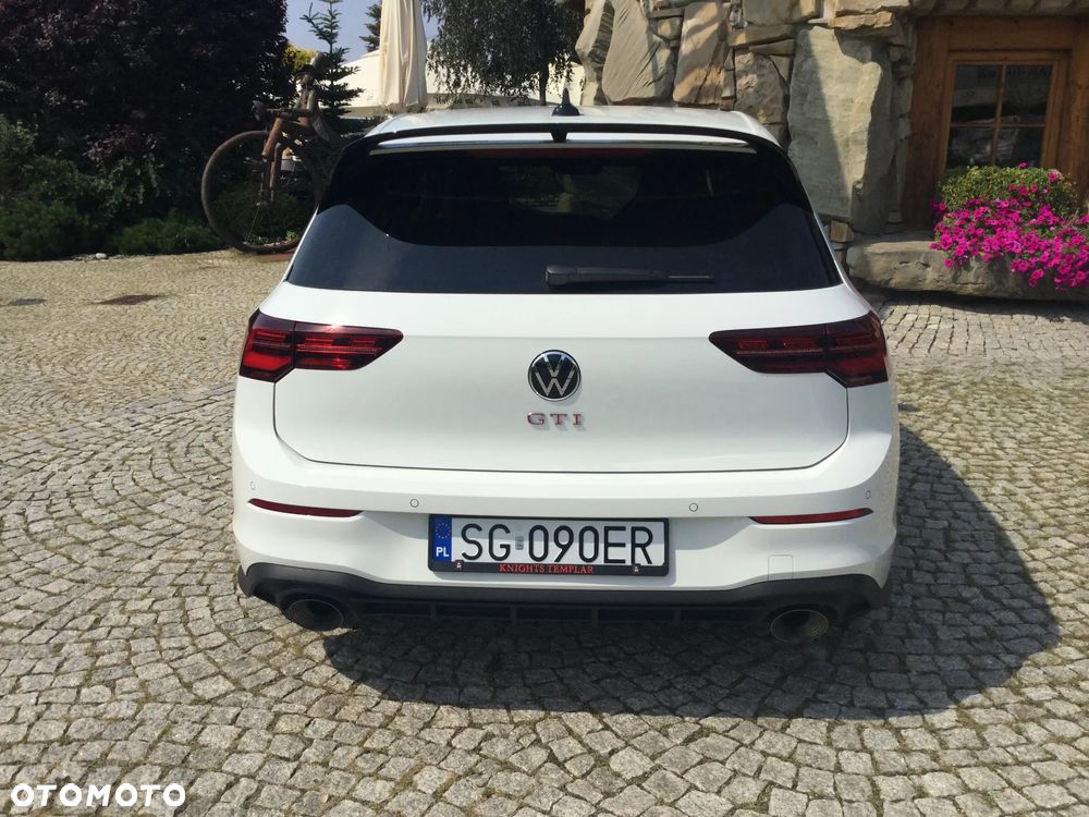 Volkswagen Golf - 26