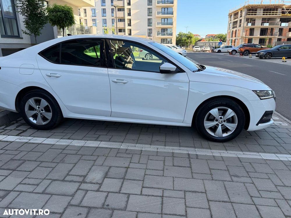 Skoda Octavia 2.0 TDI DSG Style - 4