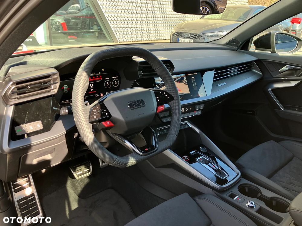 Audi RS3 Sportback - 12